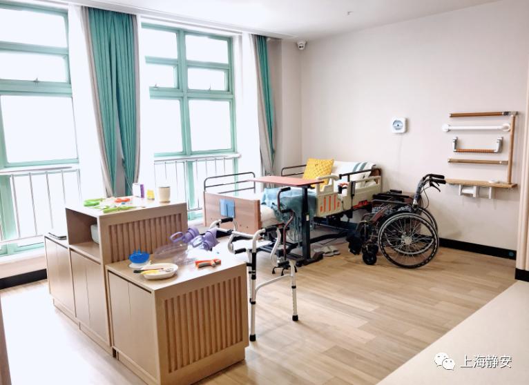 醫(yī)療、康復(fù)、生活照料……這些需求在家門口就能解決！靜安這里正打造“沒有圍墻的養(yǎng)老院”(圖10)